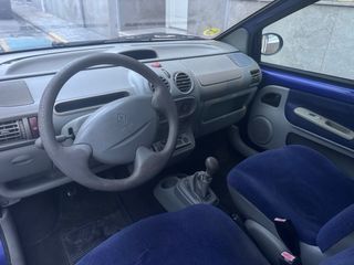 Renault Twingo 2002.Etiqueta B