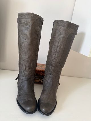 Stivali alti in vera pelle