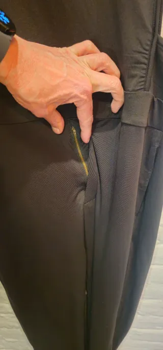 Mono largo sin mangas