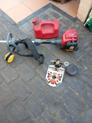 Desbrozadora Honda + Accesorios