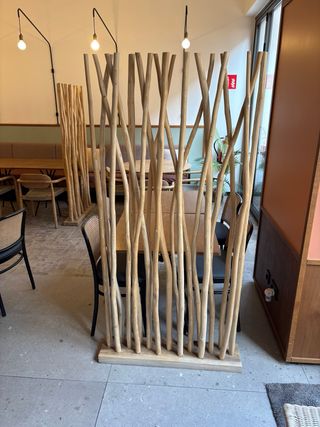 5x Biombo separador de madera natural.