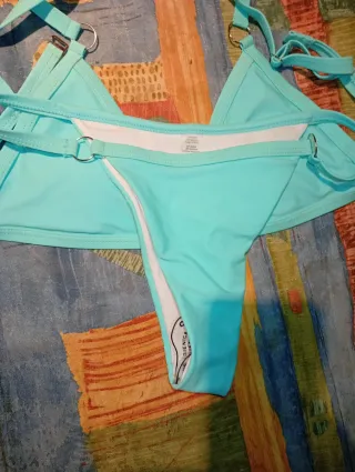 Bikini azul turquesa