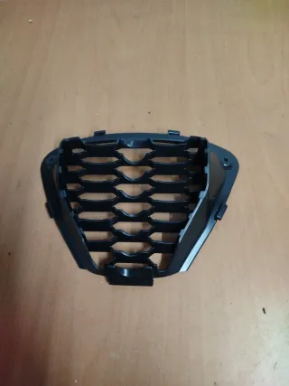 Rejilla Radiador Honda Forza