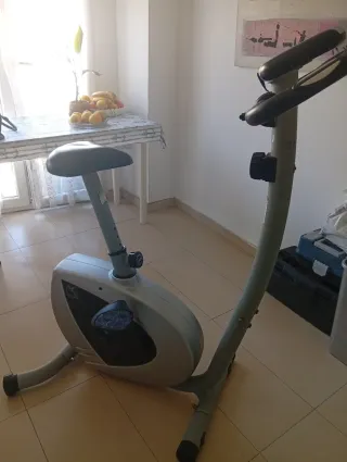 Bicicleta Estática Gimnasio
