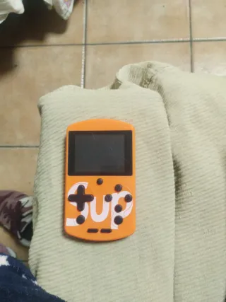Consola Portátil SUP Naranja con 500 juego