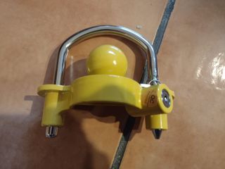 Antirrobo y Sujeta Matrícula Remolque