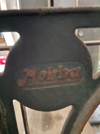 Báscula industrial vintage Mobba