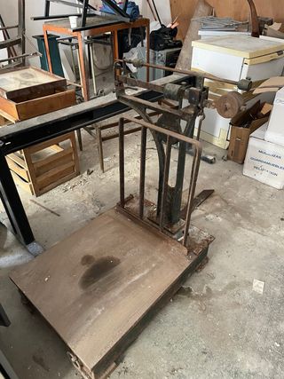 Báscula industrial vintage Mobba