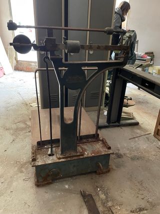 Báscula industrial vintage Mobba