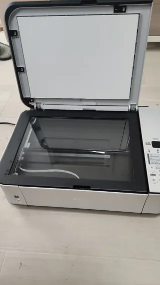 Impresora Canon Multifunción Blanca MP250