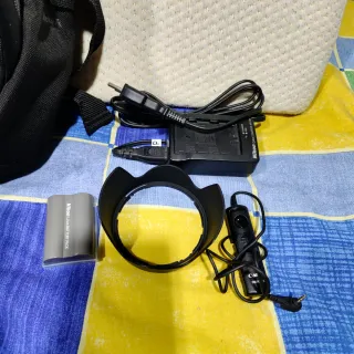 Cámara Nikon D90 + Objetivo Nikkor 18-200