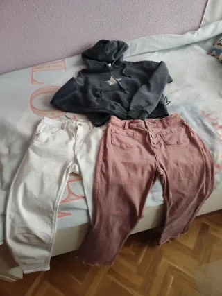 Lote vaqueros blancos y rosas + sudadera gris