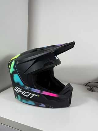 Casco Motocross SHOT Race Gear