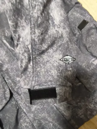 Chaqueta Columbia Talla M Niño Gris