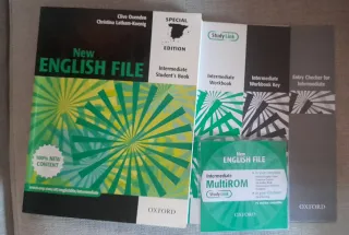 New English File Intermediate. Student's Book f...