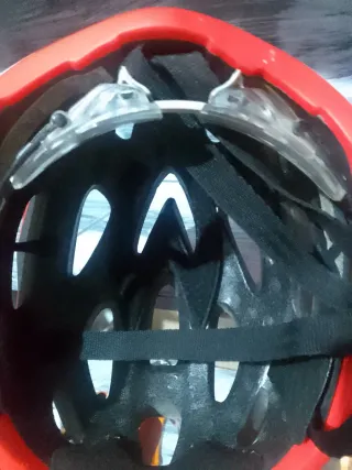 Casco B-TWIN Rojo talla L,57-62 cms de contorno