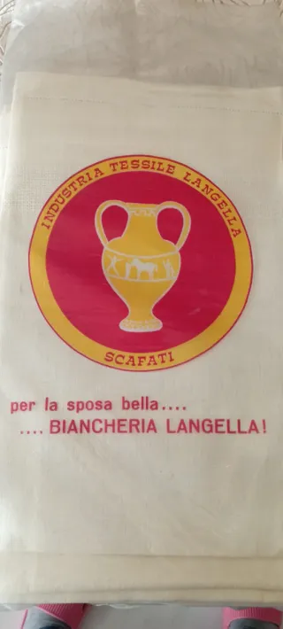 Asciugamani in lino con punto a giorno