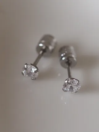 Lote de 12 pares de pendientes bisuteria.