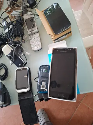 Lote 15 Móviles Motorola y Nokia