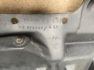 PASERUEDAS DEL. IZDO. MITSUBISHI MONTERO