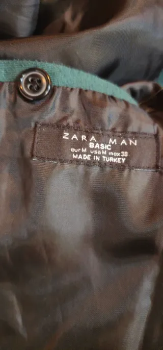 Americana Zara Verde, corte ajustado y pequeño