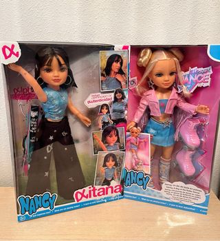 NANCY PATINES Y AITANA