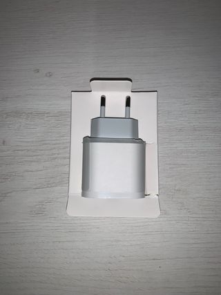 Cargador Apple USB-C 20W