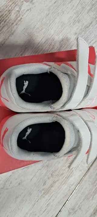 Zapatillas Fútbol Niña Puma Talla 28