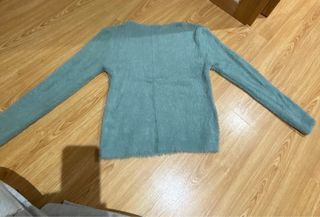 Suéter precioso verde azulado
