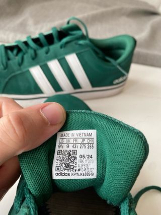 Zapatillas Adidas Verdes y Blancas