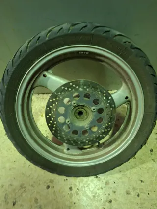 Rueda Suzuki GS500
