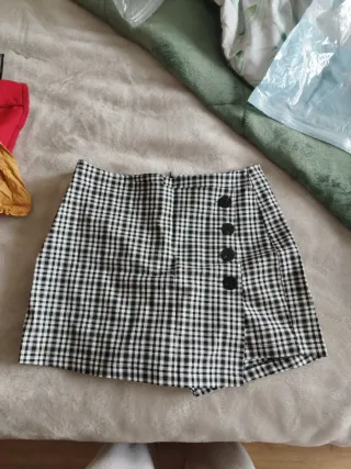 Falda pantalón cuadros blanco y negro