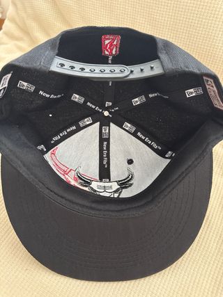 Gorra New Era Chicago Bulls Negra Roja