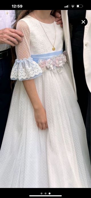 Traje de comunión blanco y azul talla 9/10.