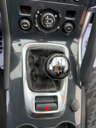 Peugeot 3008 1.6 gasolina 2013