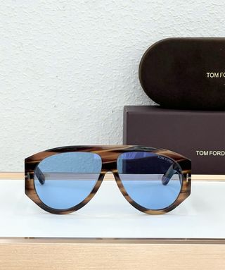 Occhiali Tom Ford 1044 Bronson, completi di tutto