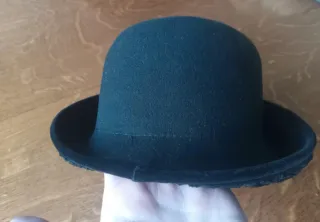 Cappello unisex a falde corte