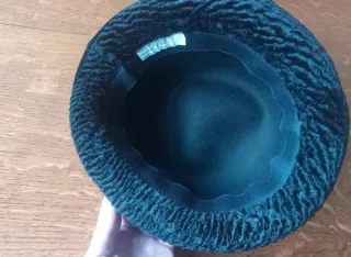 Cappello unisex a falde corte