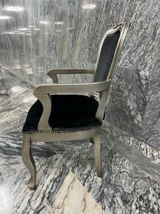 Silla Clásica Brazos Terciopelo Negro Plata