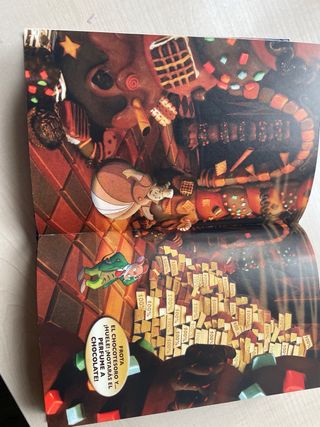 Regreso al Reino de la Fantasía: ¡Libro con olo...