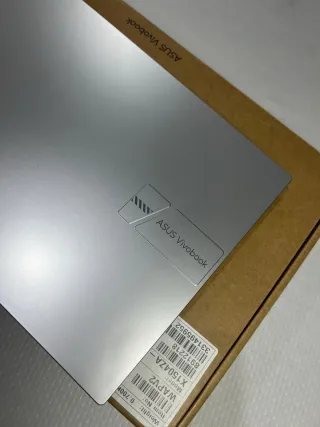 Portátil Asus Vivobook X1504ZA i3-1215U 8GB R 512G