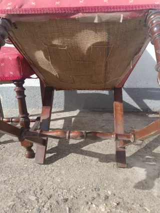 Par de sillas antiguas madera y tela