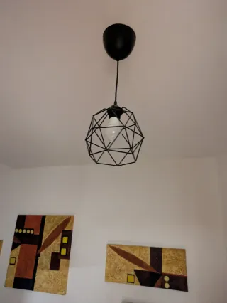 Muebles de salón: lámparas de techo,cuadro tríptic