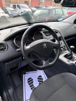 Peugeot 5008 1.6 HDI 2016