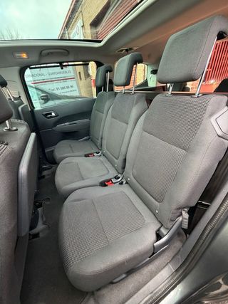 Peugeot 5008 1.6 HDI 2016