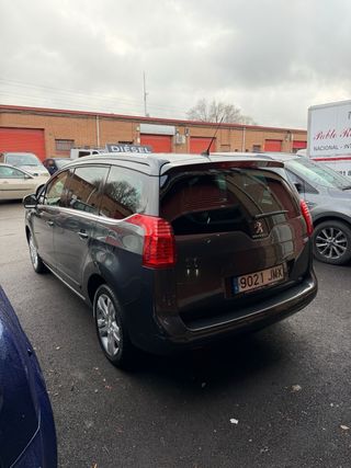 Peugeot 5008 1.6 HDI 2016