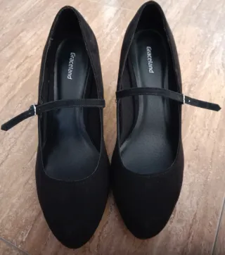 Zapatos Graceland Negros Talla 38 (Deichmann)