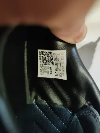 Botas de fútbol Adidas negras