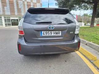 Toyota Prius +