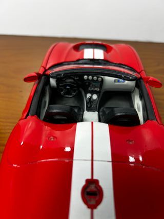Maqueta Shelby Series 1 1:18